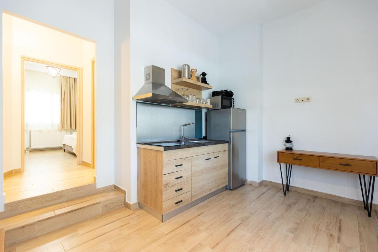 Casa Luxury Suites Paliouri Ngoại thất bức ảnh