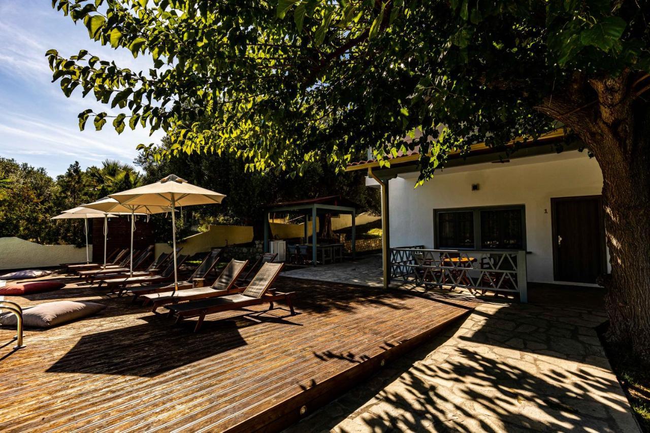 Casa Luxury Suites Paliouri Ngoại thất bức ảnh