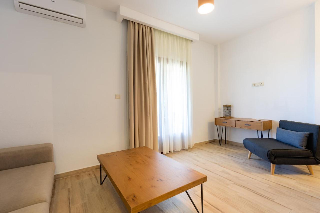 Casa Luxury Suites Paliouri Ngoại thất bức ảnh